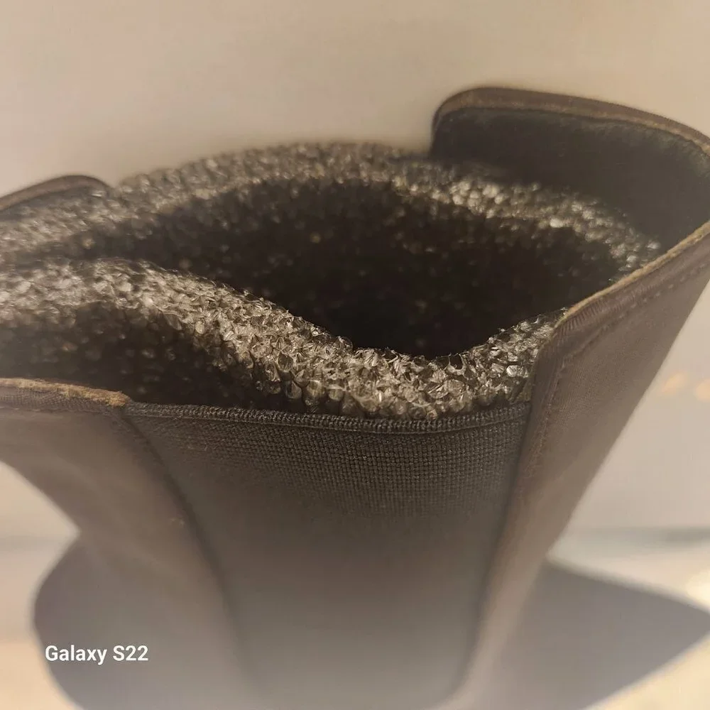 NIB Good American - High Kickstand Boots - Neoprene Chocolate. NIB. Various - Picture 3 of 10